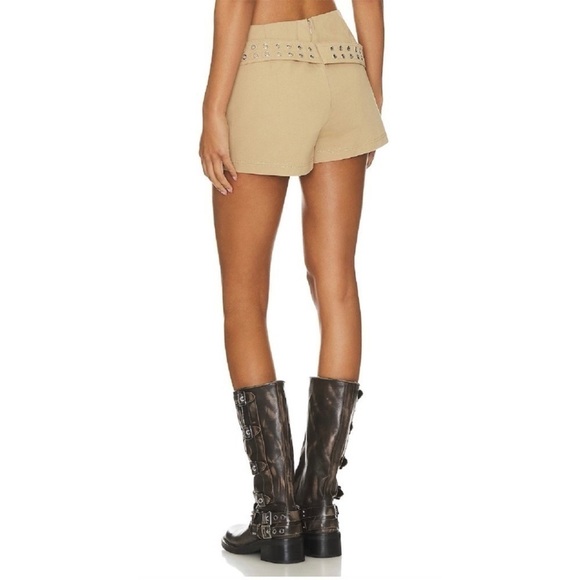 NEW! Lovers And Friends- Remy Skort Taupe Neutral With Chunky Belt NWT Size XL - Picture 3 of 6